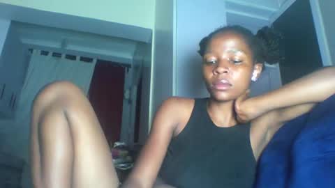 Snapshot of cute_sexy3 chatting on 05.23.26 SHARON online show from 05.23.26