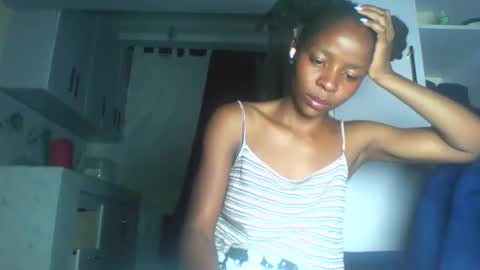 Snapshot of cute_sexy3 chatting on 05.24.26 SHARON online show from 05.24.26