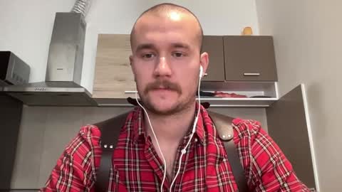 Snapshot of cute_skywalker chatting on 12.23.24 cute_skywalker online show from 12.23.24