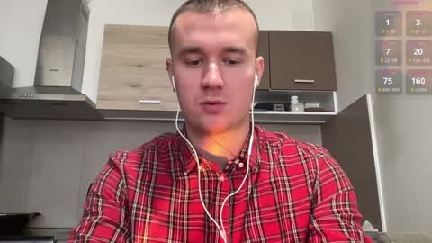 Snapshot of cute_skywalker chatting on 01.19.25 cute_skywalker online show from 01.19.25