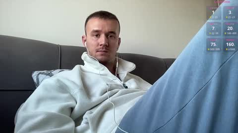 Snapshot of cute_skywalker chatting on 02.13.25 cute_skywalker online show from 02.13.25