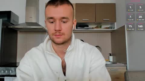 Snapshot of cute_skywalker chatting on 02.17.25 cute_skywalker online show from 02.17.25