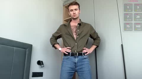 Snapshot of cute_skywalker chatting on 09.11.25 cute_skywalker online show from 09.11.25