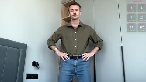 Snapshot of cute_skywalker chatting on 09.29.25 cute_skywalker online show from 09.29.25