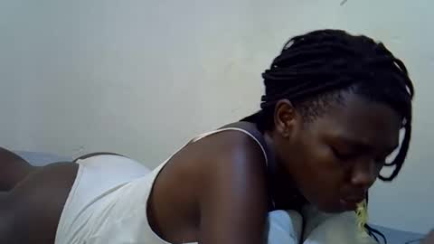 cute_tamara1 online show from 12.17.25