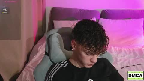 Thomas -  online show from 03.05.26