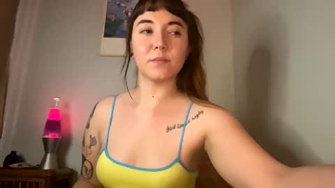 Snapshot of cuteballoons chatting on 12.31.24 CuteBalloons online show from 12.31.24