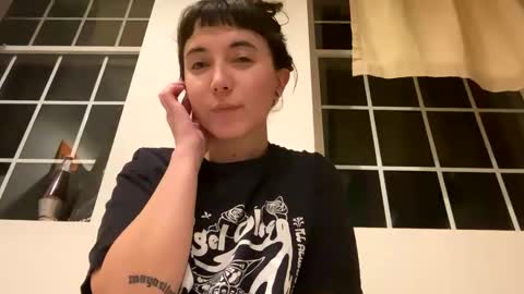 Snapshot of cuteballoons chatting on 01.24.25 CuteBalloons online show from 01.24.25