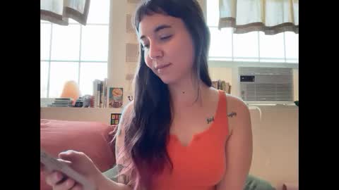 Snapshot of cuteballoons chatting on 09.11.25 CuteBalloons online show from 09.11.25