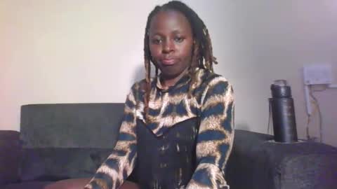 Snapshot of cuteberry87 chatting on 02.25.26 Cuteberry87 online show from 02.25.26