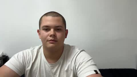 Snapshot of cutebutnaughty_ chatting on 10.01.25 Alex online show from 10.01.25