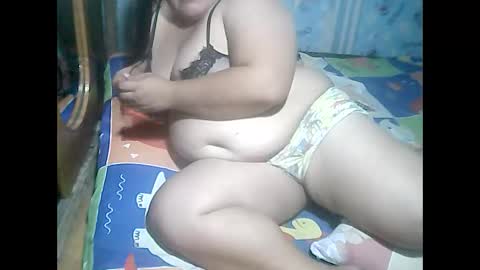 Snapshot of cutechubbyasian chatting on 05.06.26 cutechubbyasian online show from 05.06.26