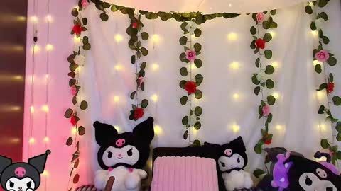 Snapshot of cutee_andrea chatting on 03.18.26 Andrea 3 online show from 03.18.26