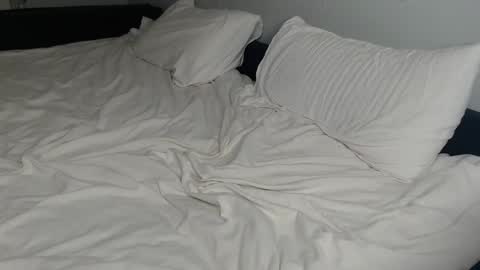 Snapshot of cuteemouse chatting on 01.01.25 Anna online show from 01.01.25