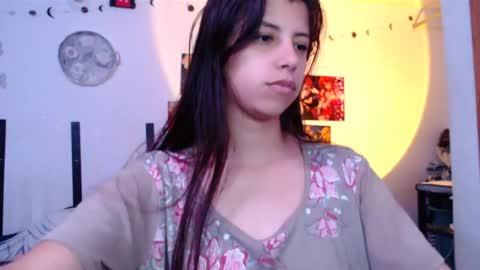 Snapshot of cutehaome chatting on 05.23.26 haome online show from 05.23.26