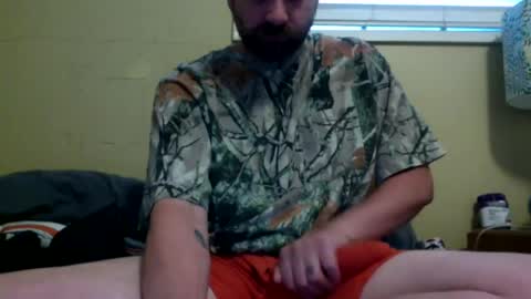 Snapshot of cutehungboi chatting on 06.20.26 cutehungboi online show from 06.20.26
