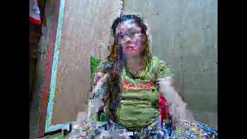 Snapshot of cutelalay chatting on 10.22.25 Lalai online show from 10.22.25