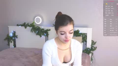 Snapshot of cutelunette chatting on 01.13.26 Ellen online show from 01.13.26