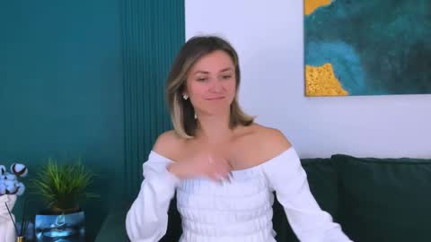 cutemirage online show from 09.16.25