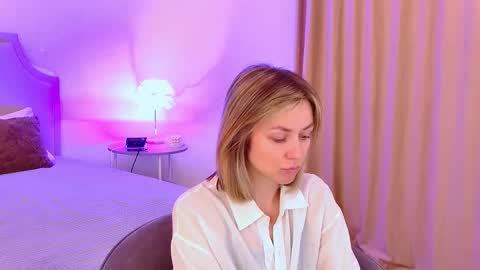 cutemirage online show from 11.30.25