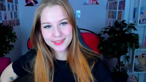 Snapshot of cutemousee chatting on 12.21.24 Rina online show from 12.21.24