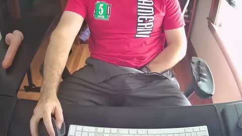 cutenerd15 online show from 09.30.25