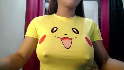 Snapshot of cutepinay143 chatting on 05.28.26 isabel online show from 05.28.26