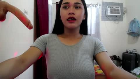 Snapshot of cutepinay143 chatting on 07.19.26 isabel online show from 07.19.26
