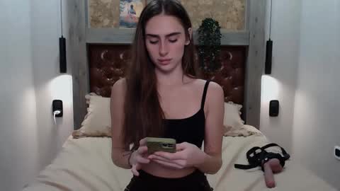 Kim online show from 02.17.25