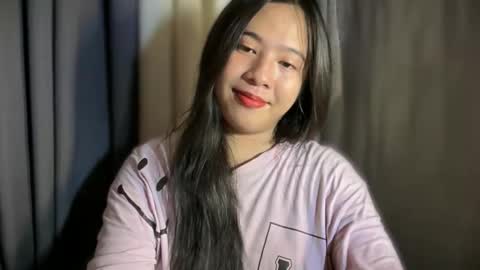 Snapshot of cutestgurl_ chatting on 05.28.26 cute online show from 05.28.26