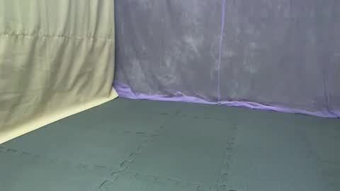 Snapshot of cutetinyasian143_ chatting on 11.05.25 cutetinyasian143_ online show from 11.05.25