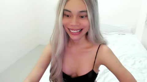 Snapshot of cutevera166 chatting on 03.23.26 Vera online show from 03.23.26