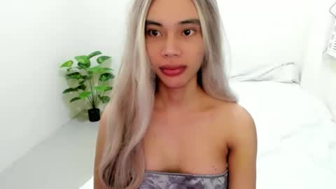 Snapshot of cutevera166 chatting on 03.27.26 Vera online show from 03.27.26