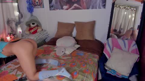 cuteweed420 online show from 10.27.25