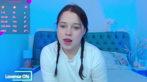 Nika  online show from 10.09.25