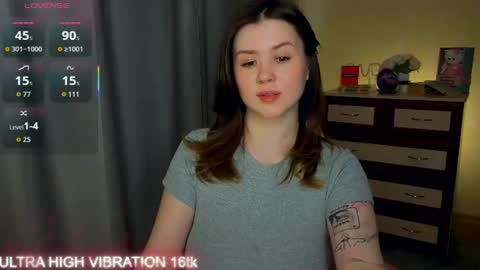 Snapshot of cutie_mili chatting on 07.01.26 mili online show from 07.01.26