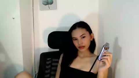 Snapshot of cutiee_lily2 chatting on 04.24.26 cutiee_lily2 online show from 04.24.26