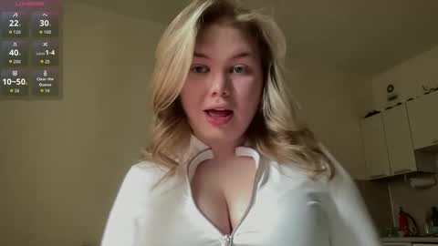Snapshot of cutiejulie_ chatting on 03.31.26 Julie online show from 03.31.26