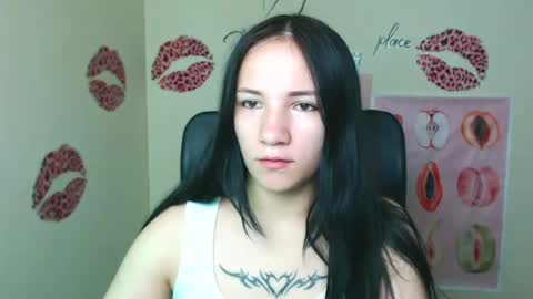 Snapshot of cutielady_ chatting on 06.29.26 Emma online show from 06.29.26