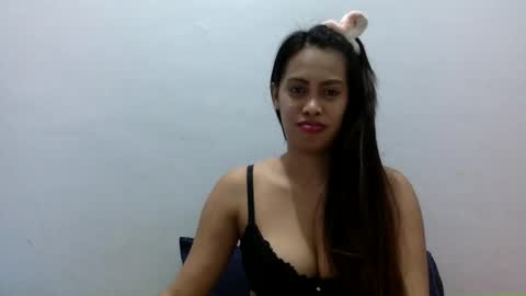 Snapshot of cutietrina chatting on 12.19.24 CutieTrina online show from 12.19.24