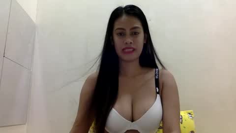 Snapshot of cutietrina chatting on 02.04.25 CutieTrina online show from 02.04.25