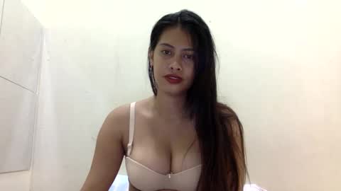 Snapshot of cutietrina chatting on 02.14.25 CutieTrina online show from 02.14.25