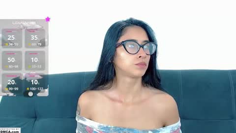 miss ari  online show from 09.15.25