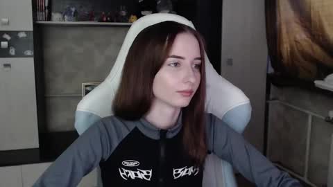 Cutti Crystal online show from 11.04.25