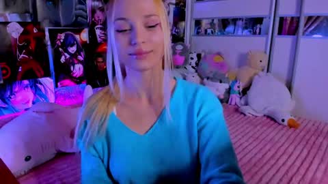 Snapshot of cuttie_ponyy chatting on 04.16.26 Nora online show from 04.16.26
