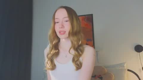 Snapshot of cuute_angell chatting on 06.04.26 Virginia See you on Sunday online show from 06.04.26