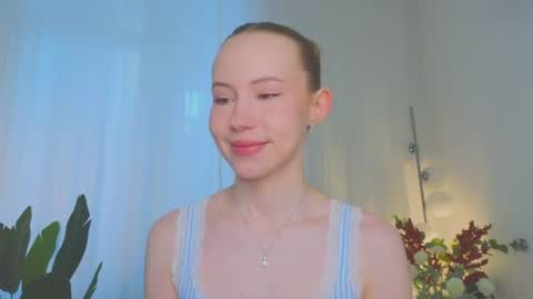 Snapshot of cuute_angell chatting on 07.08.26 Virginia See you on Sunday online show from 07.08.26