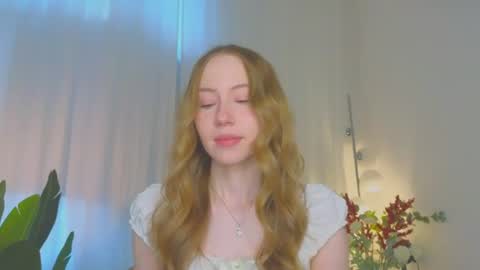 Snapshot of cuute_angell chatting on 07.09.26 Virginia See you on Sunday online show from 07.09.26