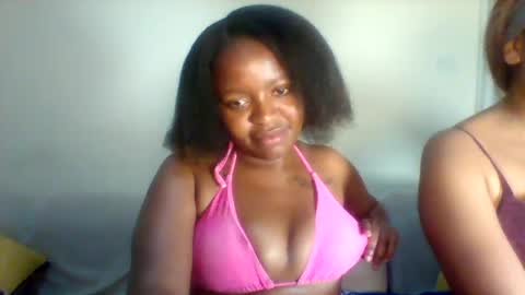 Snapshot of cuvy_babe chatting on 08.06.26 cuvy_babe online show from 08.06.26