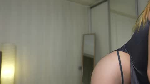 EMILY online show from 09.22.25